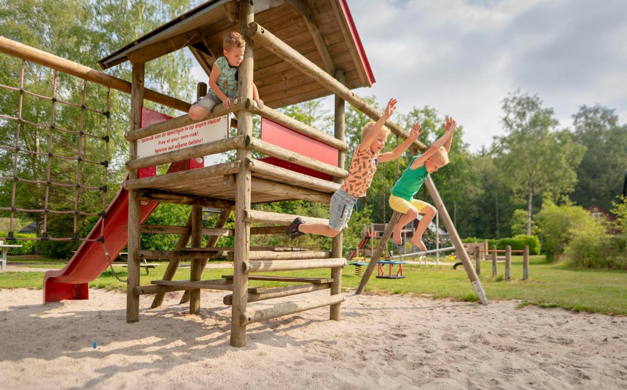 Vakantiepark Bosmeer Friesland Noordwolde  Exterior photo